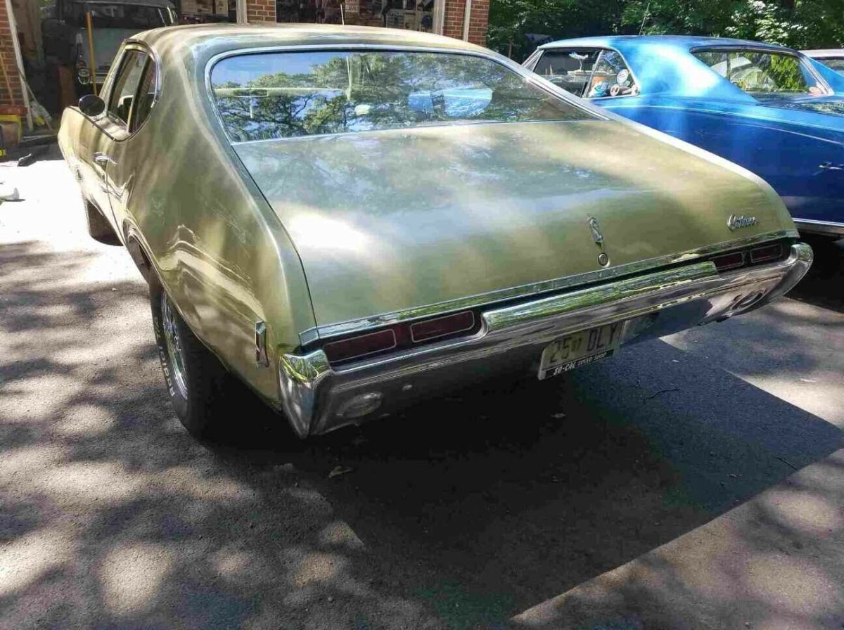 1968 Oldsmobile Cutlass Supreme Classic green - photo 2