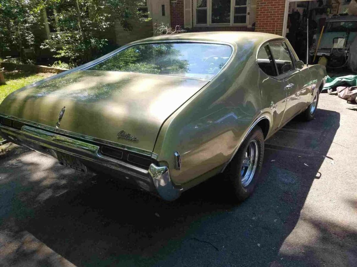 1968 Oldsmobile Cutlass Supreme Classic green - photo 3