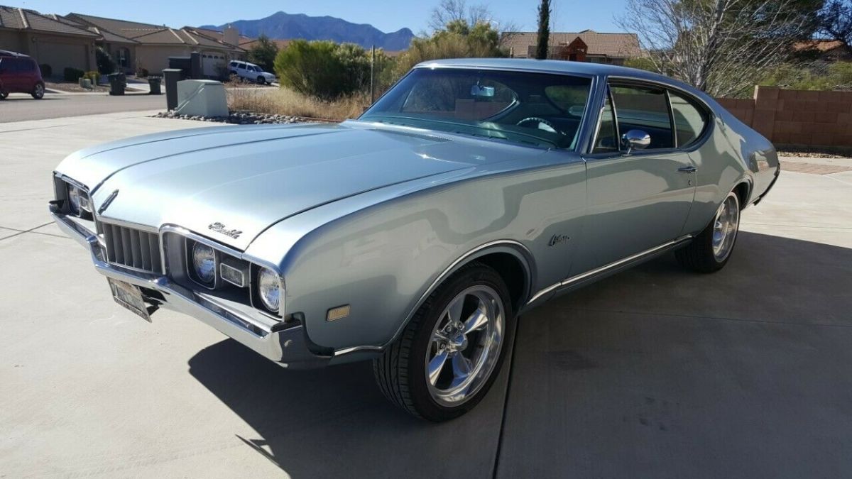 1968 Oldsmobile Cutlass Supreme (not 442) 1968 Oldsmobile Cutlass Cutlass Supreme