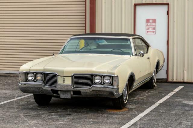 1968 Oldsmobile Eighty-Eight 2 DR - photo 2