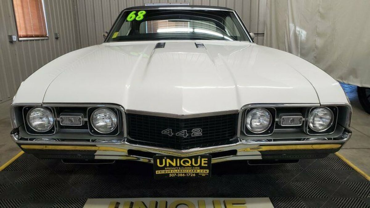 1968 Oldsmobile 442 2dr Hardtop - photo 2