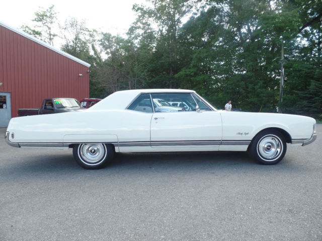 1968 Oldsmobile Ninety-Eight Coupe - photo 3