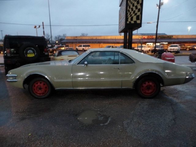 1968 Oldsmobile Tornado 2 Door Hard Top - photo 4