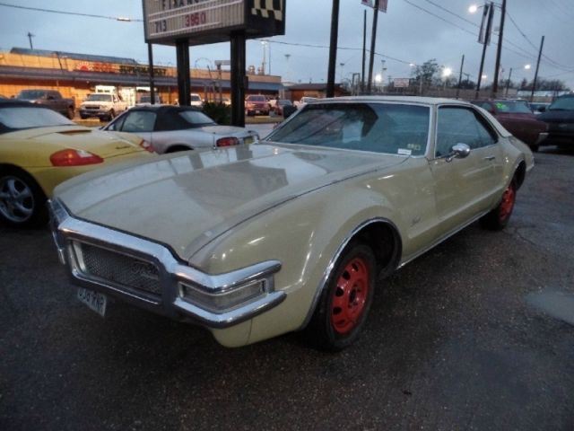 1968 Oldsmobile Tornado 2 Door Hard Top - photo 5