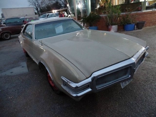 1968 Oldsmobile Tornado 2 Door Hard Top - photo 7