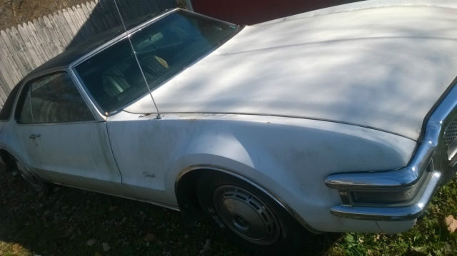 1968 Oldsmobile Toronado 2 Door Hardtop - photo 2