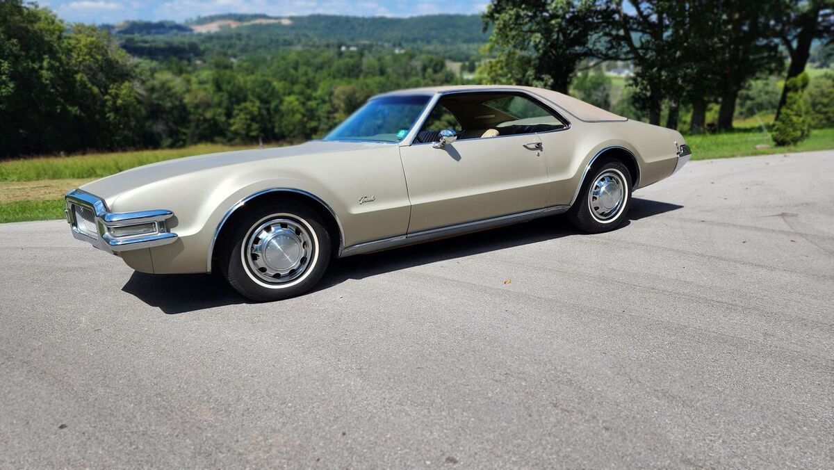 1968 Oldsmobile Toronado - Awesome Survivor! - photo 2