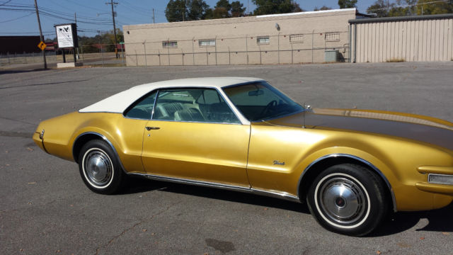 1968 Oldsmobile Toronado 2 Door Coupe