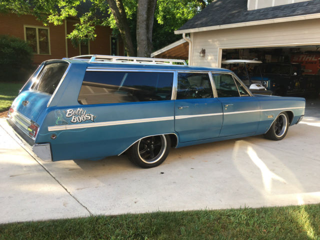 1968 Plymouth Custom Suburban stationwagon 1968 Plymouth Other