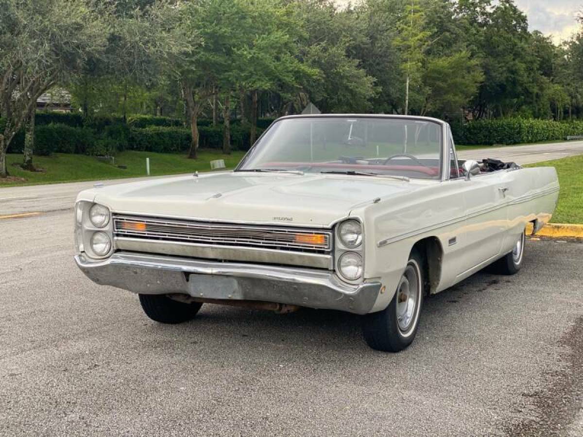 1968 Plymouth Fury CONVERTIBLE - photo 2