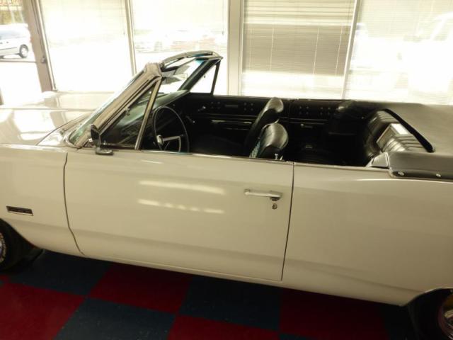 1968 Plymouth Fury - photo 2