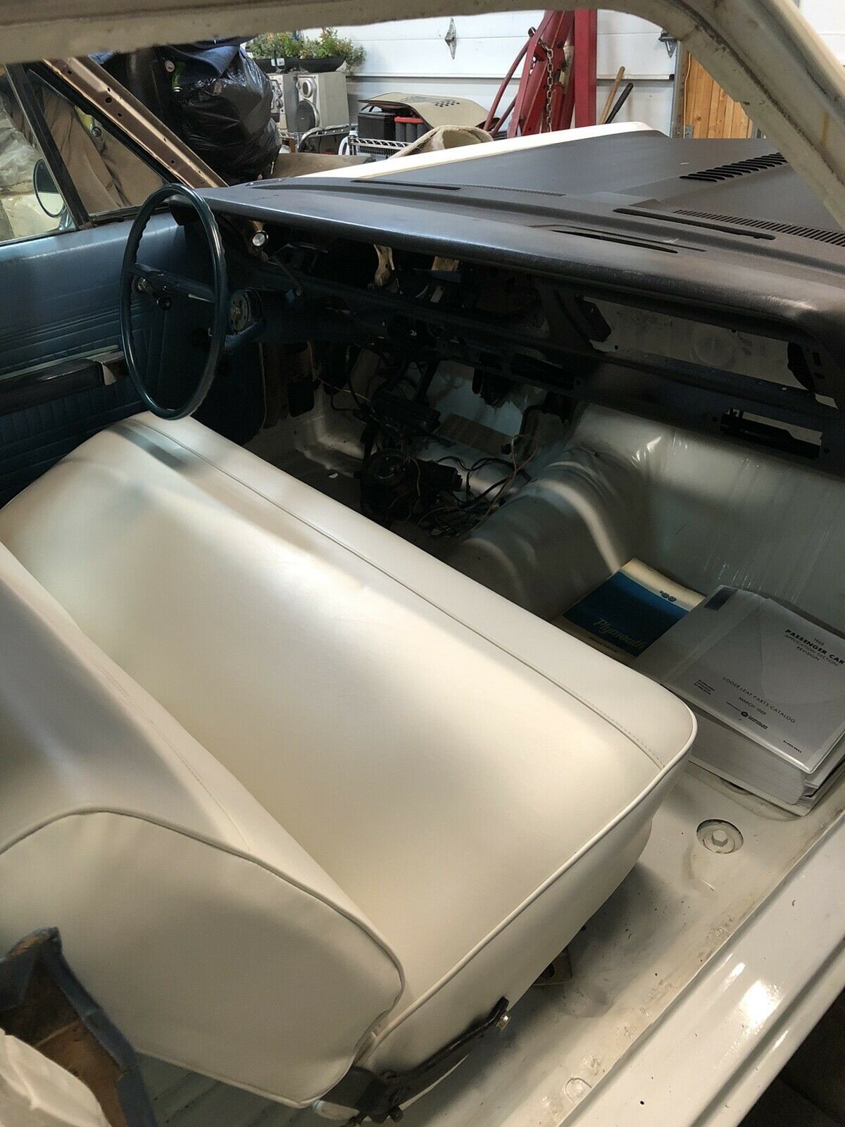 1968 Plymouth Fury lll - photo 11
