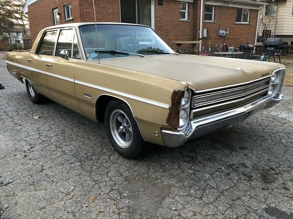 1968 Plymouth Fury lll - photo 2