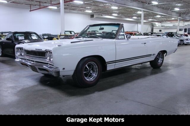 1968 Plymouth GTX 440 Convertible Sable White Convertible 440ci/375hp V8 81186 M 1968 Plymouth GTX 440 Convertible