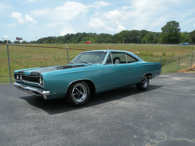 1968 Plymouth Road Runner