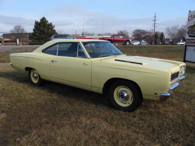 1968 Plymouth Road Runner Tribute - "Turn Key" - 383 CID 4bbl Engine - Automatic 1968 Plymouth Road Runner