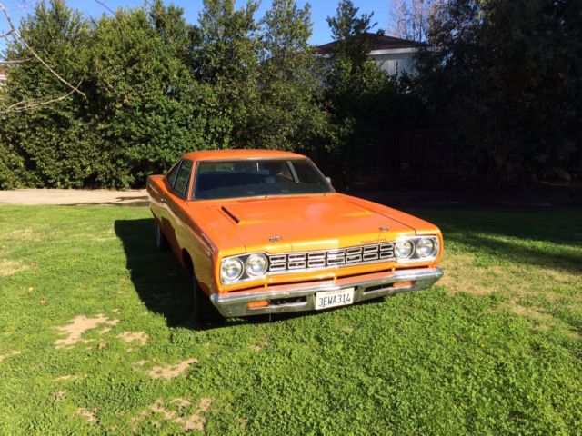 1968 Plymouth Road Runner Roadrunner