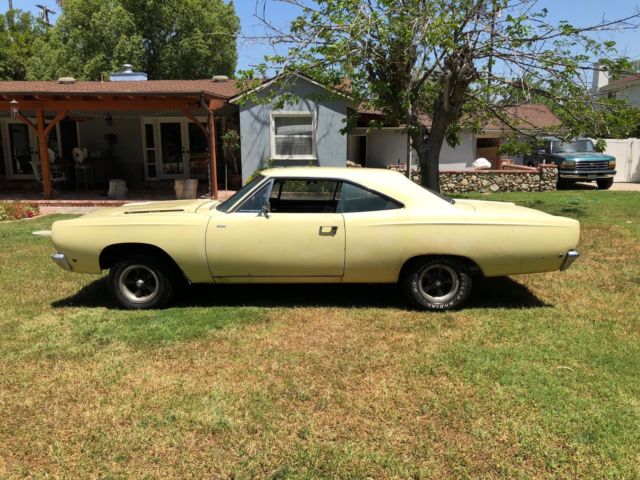 1968 Plymouth Roadrunner Coupe 1969 1970 dodge charger 1968 Plymouth Road Runner Roadrunner