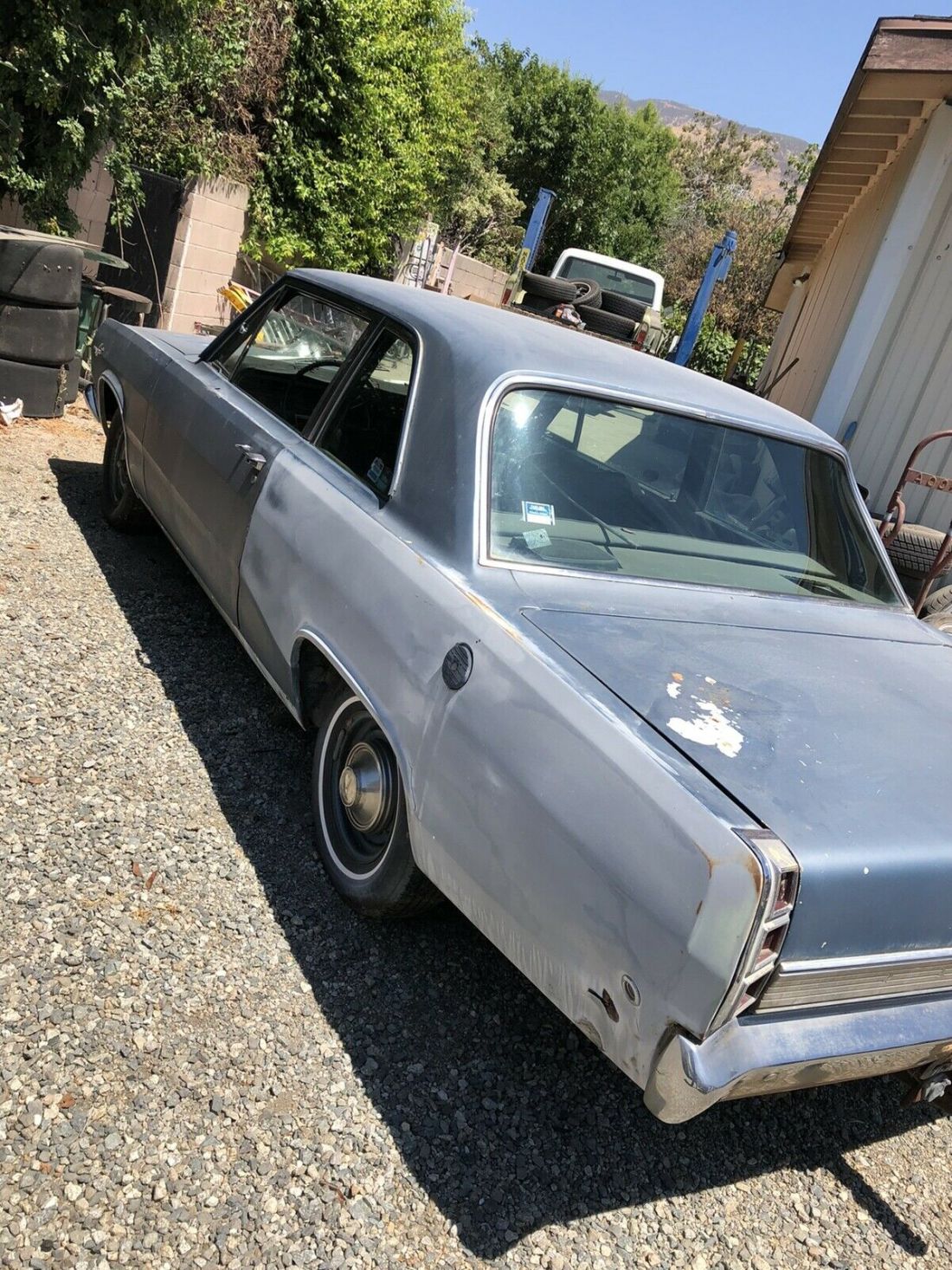 1968 Plymouth Valiant 2 door sedan - photo 3