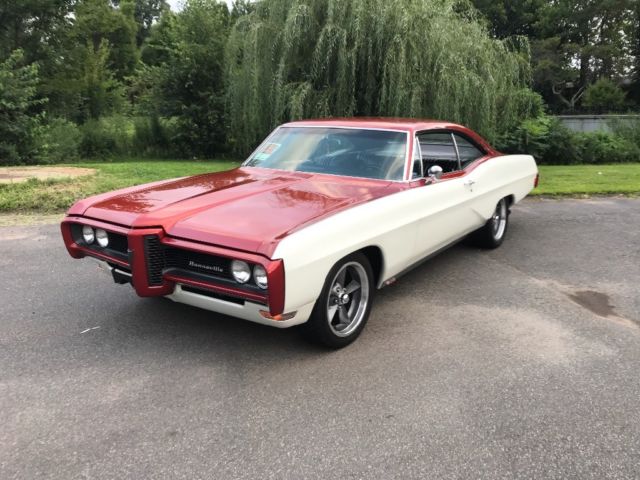 1968 PONTIAC BOONVILLE CUSTOM SHOW QUALITY PAINT LAZER STRAIGHT NO RESERVE 1968 Pontiac Bonneville