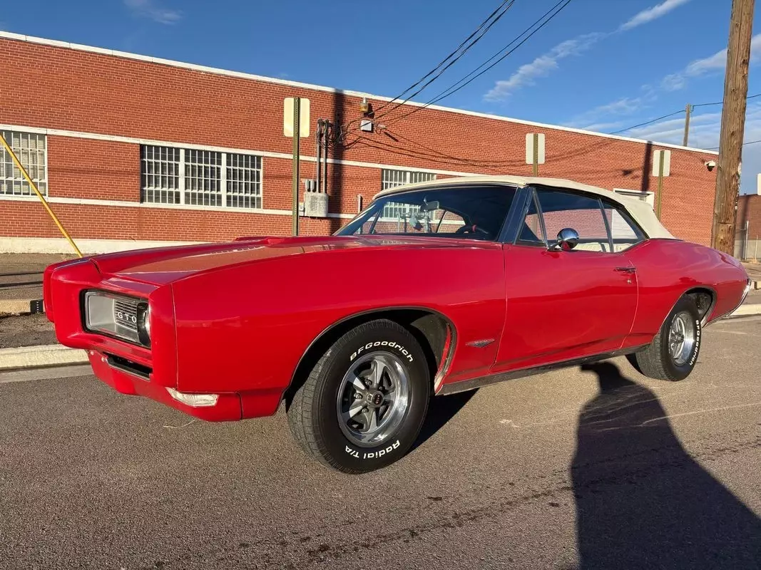 1968 Pontiac GTO 4-speed and cold A/C - photo 13