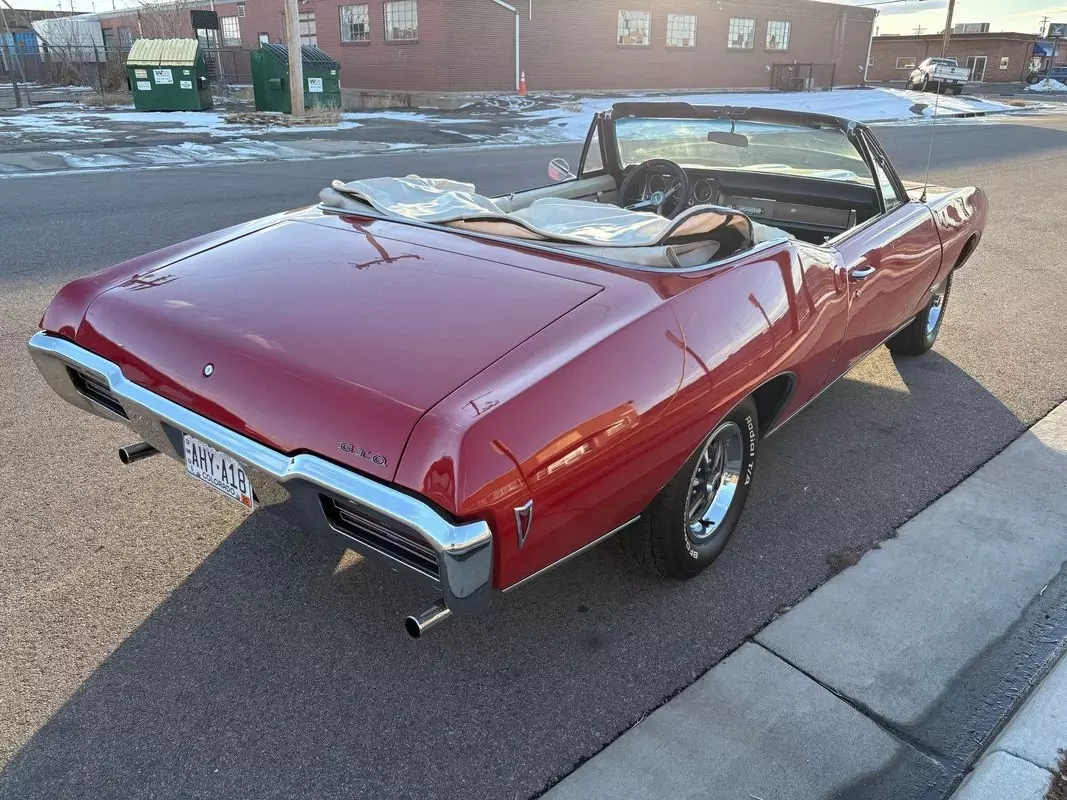 1968 Pontiac GTO 4-speed and cold A/C - photo 4
