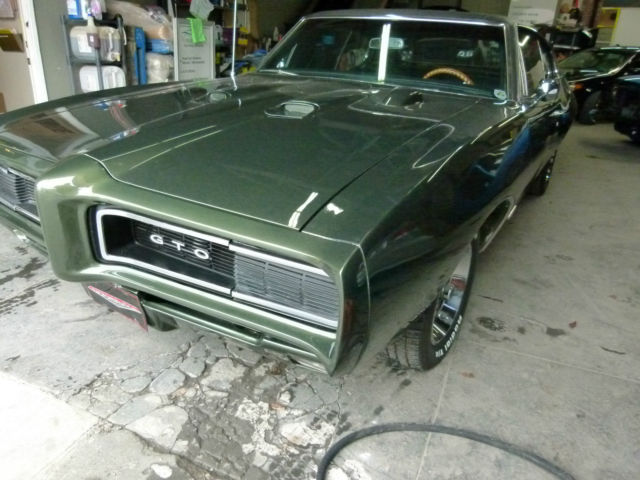 1968 Pontiac GTO, 4 Speed Manual Transmission - Very Good Condition. 1968 Pontiac GTO