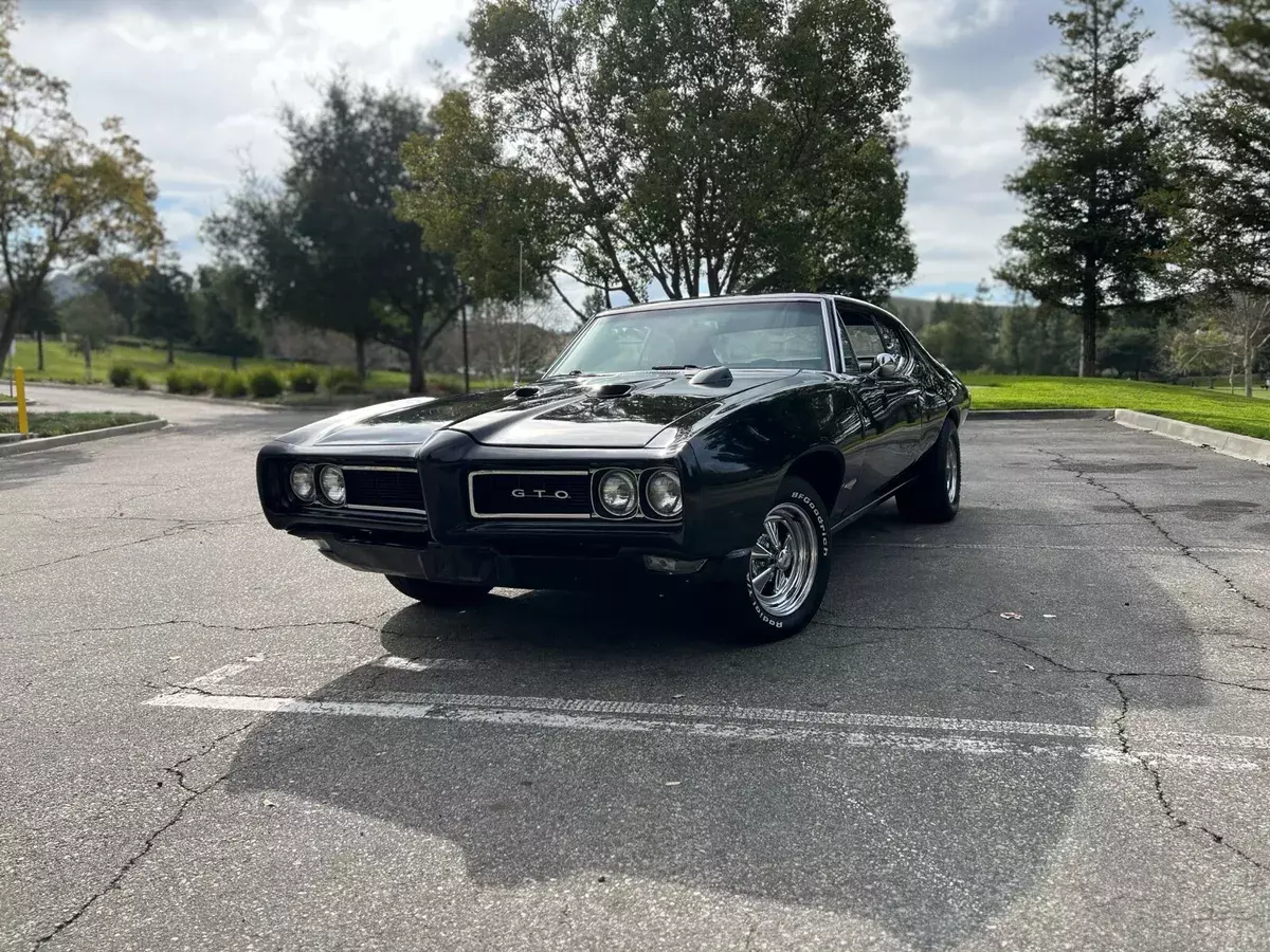 1968 Pontiac GTO Black RWD Automatic base 1968 Pontiac GTO base