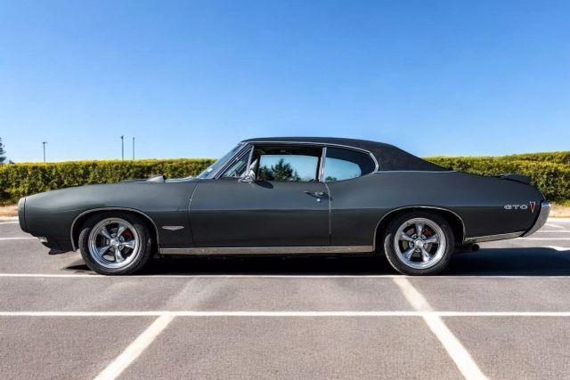 1968 Pontiac GTO Hardtop Coupe Restomod - photo 2