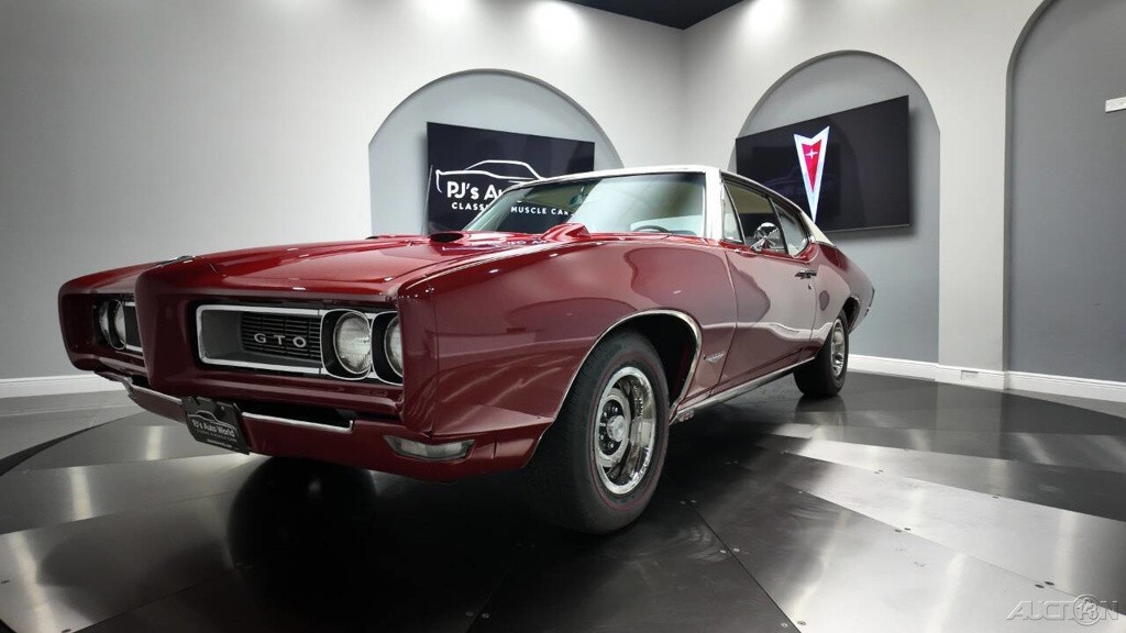 1968 Pontiac GTO WT engine block factory rated at 360 horsepower - photo 12