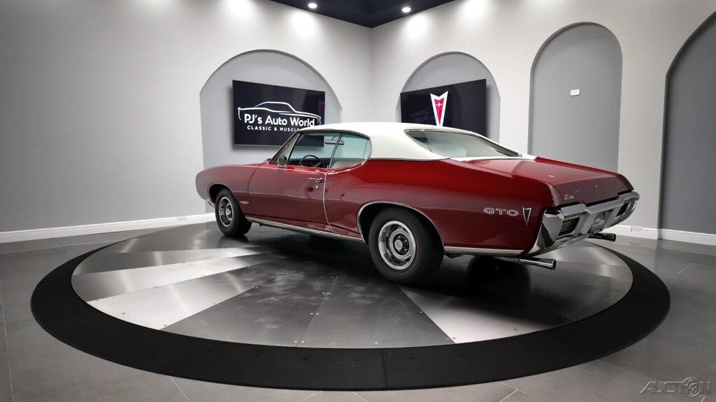 1968 Pontiac GTO WT engine block factory rated at 360 horsepower - photo 4