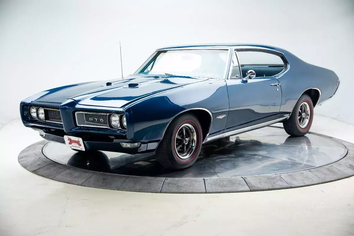 1968 Pontiac GTO V8 6.6L Coupe Blue 1968 Pontiac GTO