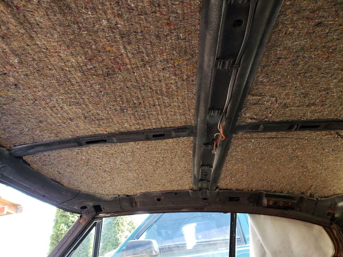 1968 Pontiac LeMans Vinyl top trim, door edge trim - photo 13