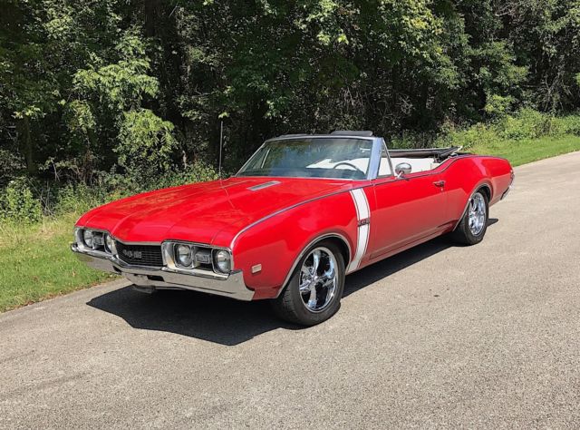 1968 RARE 442 CONVERTIBLE 400 FACTORY 4SPD SOLID CAR BEAUTIFUL SCARLET AND WHITE 1968 Oldsmobile 442 CONVERTIBLE 400 4SPD