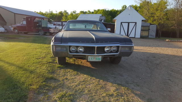 1968 Riviera Flat Black minimal rust runs and drives new tires good chrome 1968 Buick Riviera
