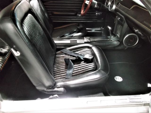 1968 Ford Mustang Shelby GT500E Coupe - photo 11