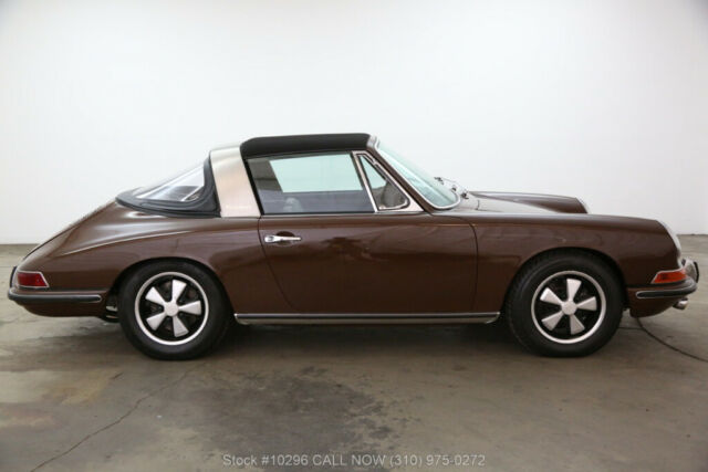 1968 Porsche 911 Soft Window Targa - photo 9