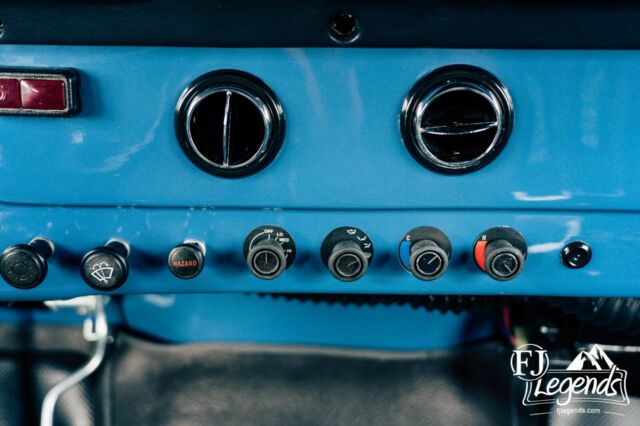1968 Toyota Land Cruiser FJ40 - photo 4