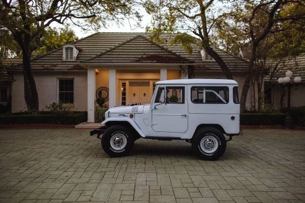 1968 Toyota Land Cruiser - photo 2