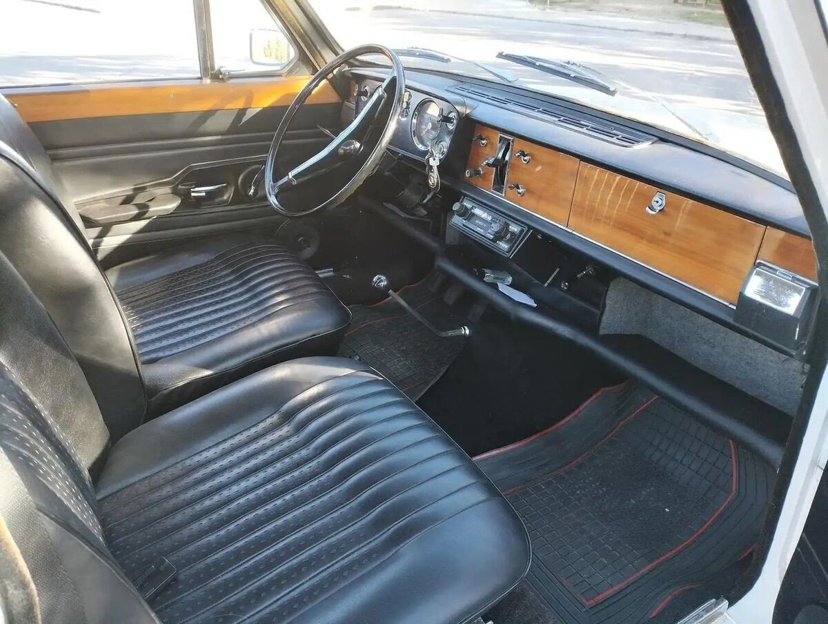 1968 Triumph 1300 1300,14,285 Miles, 1 Owner Since New, Solid Body/Paint - photo 13