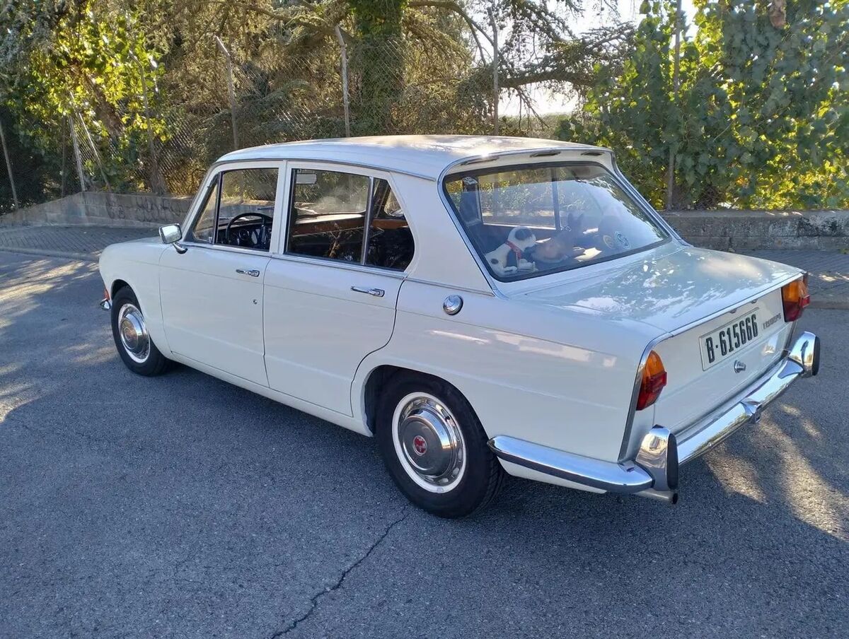 1968 Triumph 1300 1300,14,285 Miles, 1 Owner Since New, Solid Body/Paint - photo 4