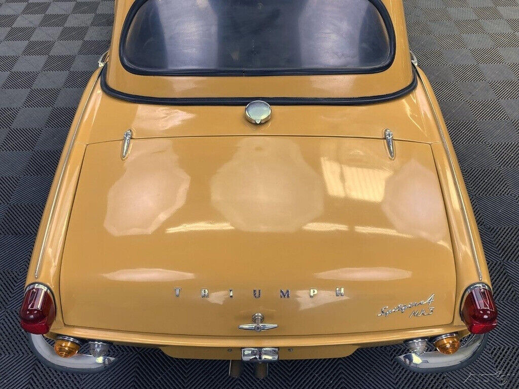 1968 Triumph Spitfire 1968 TRIUMPH SPITFIRE. MK3. SAFFRON YELLOW. HARDTOP. - photo 10