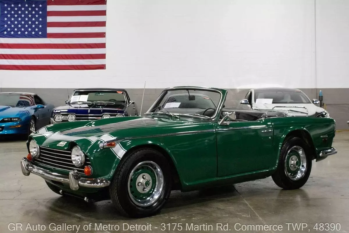 1968 Triumph TR250  46899 Miles British Racing Green  2.5L 6-Cylinder 4-Speed Ma 1968 Triumph TR250
