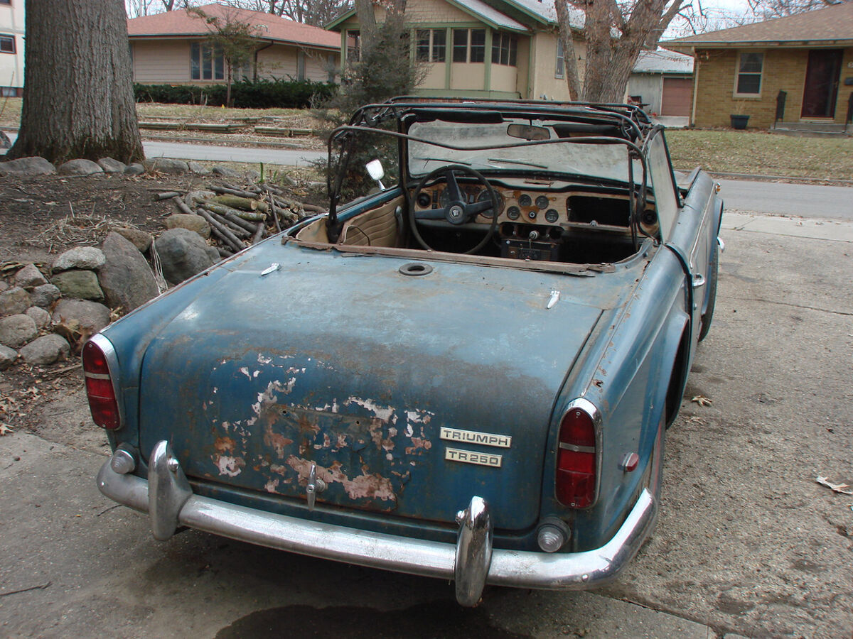 1968 Triumph TR250 - photo 2