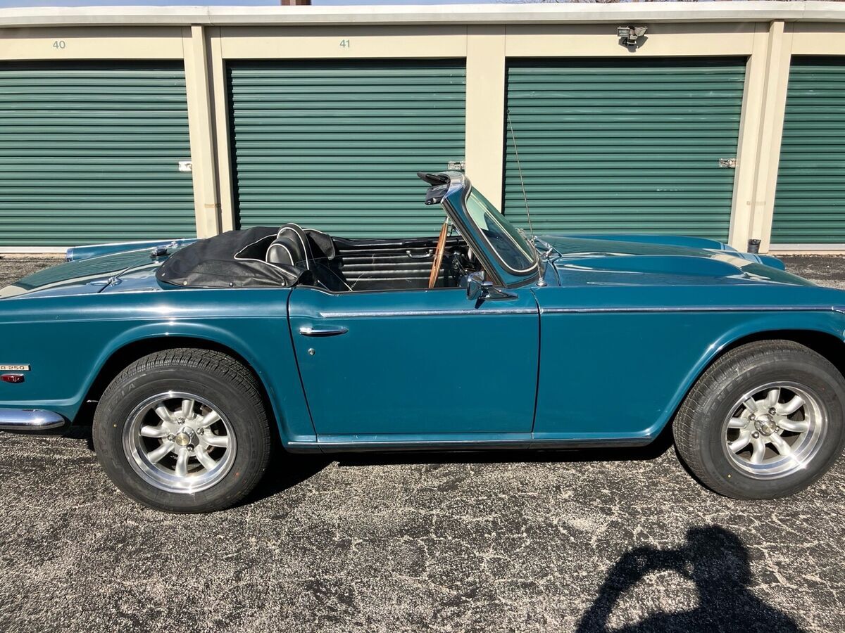 1968 Triumph TR250 Valencia - photo 11
