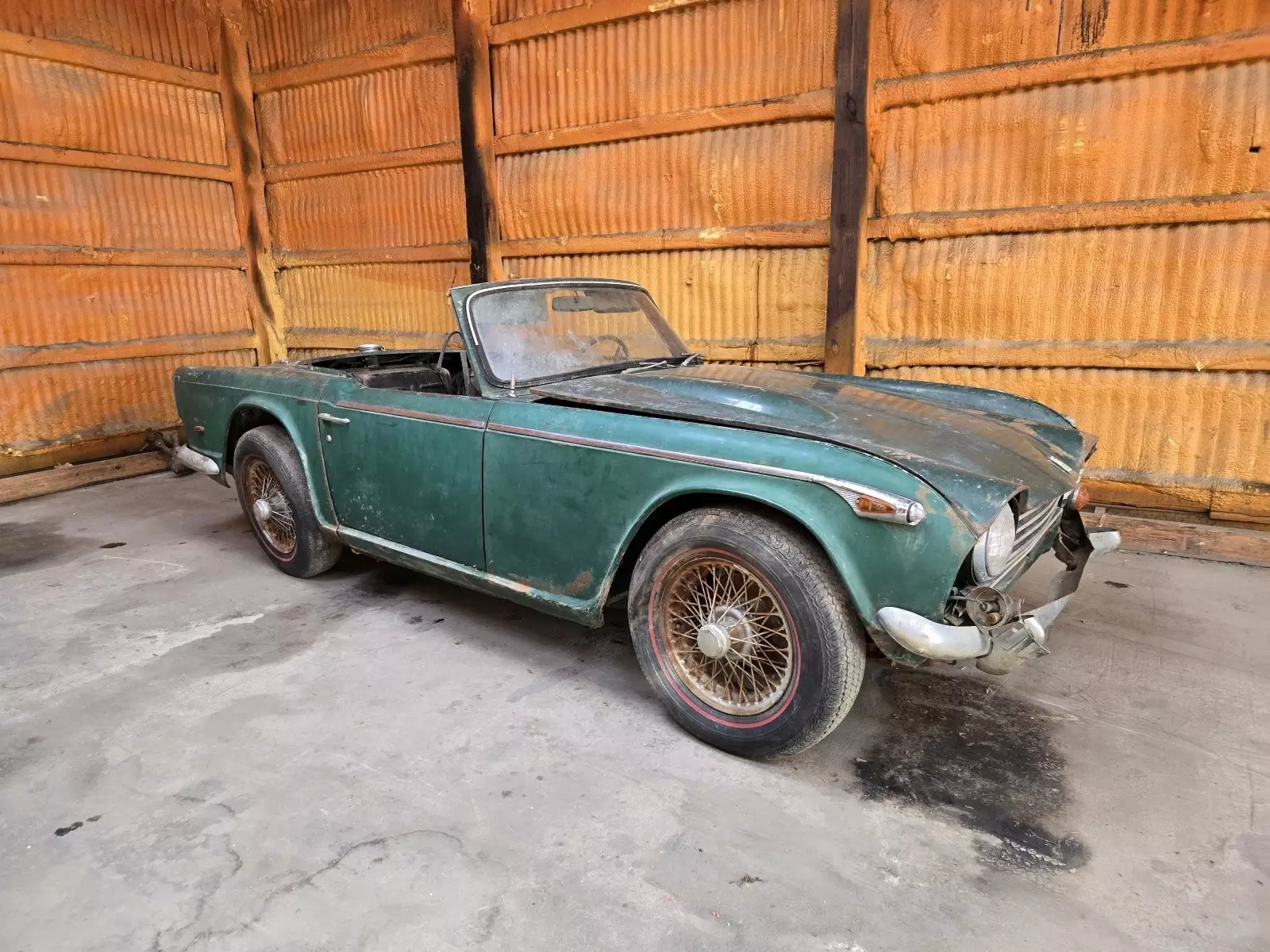 1968 Triumph TR250 Convertible Green 1968 Triumph TR250