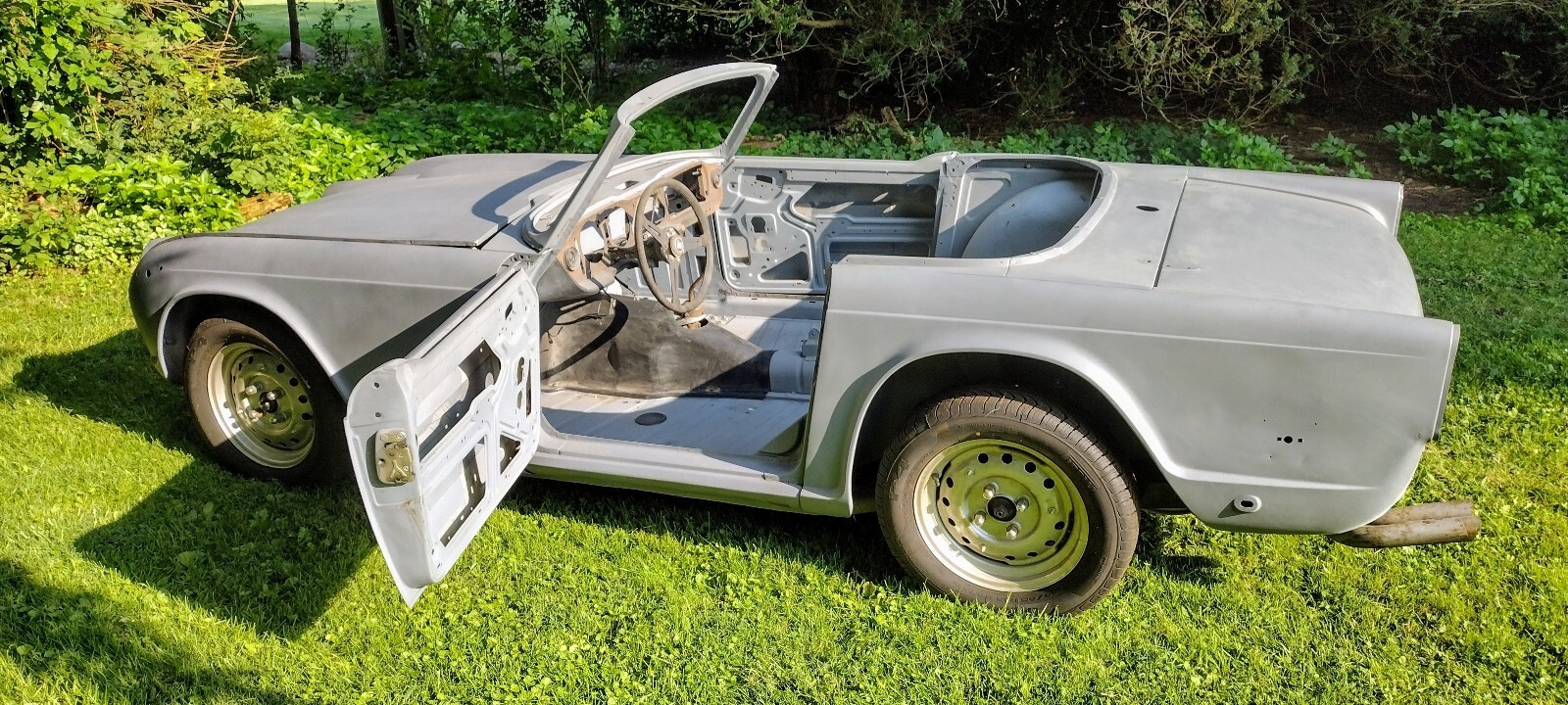 1968 Triumph TR250 Jasmine Yellow/ Black/Black - photo 4