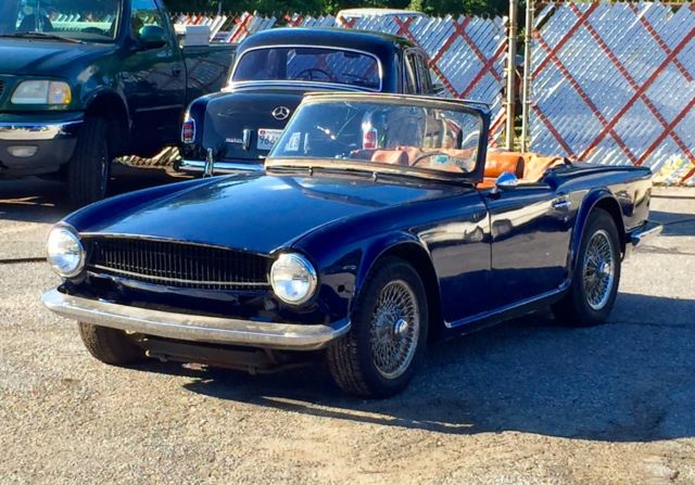1968 Triumph TR-6 Convertible