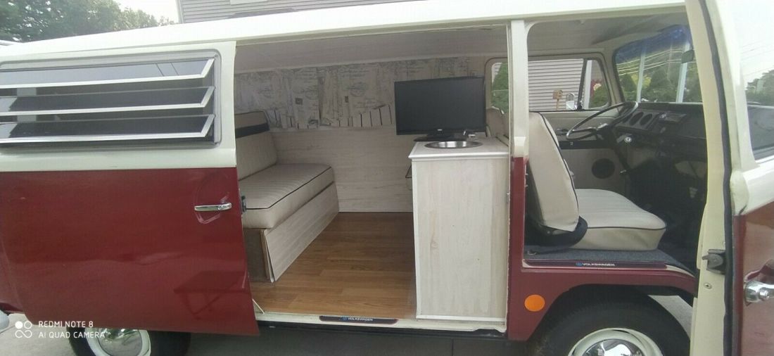 1968 Volkswagen Bus/Vanagon CAMPER! - photo 2