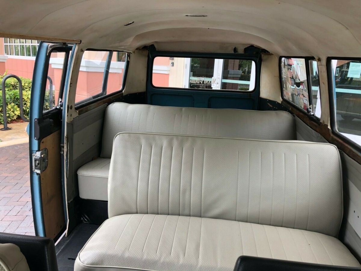 1968 Volkswagen Bus/Vanagon Deluxe - photo 11